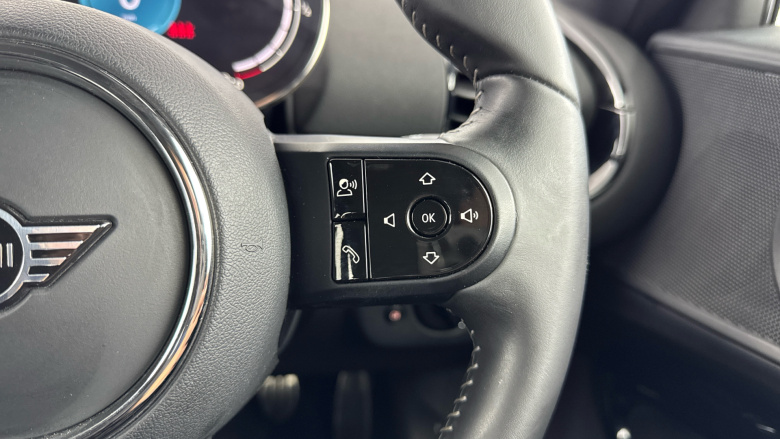 MINI Clubman 1.5 Cooper Shadow Edition 6dr Petrol Estate